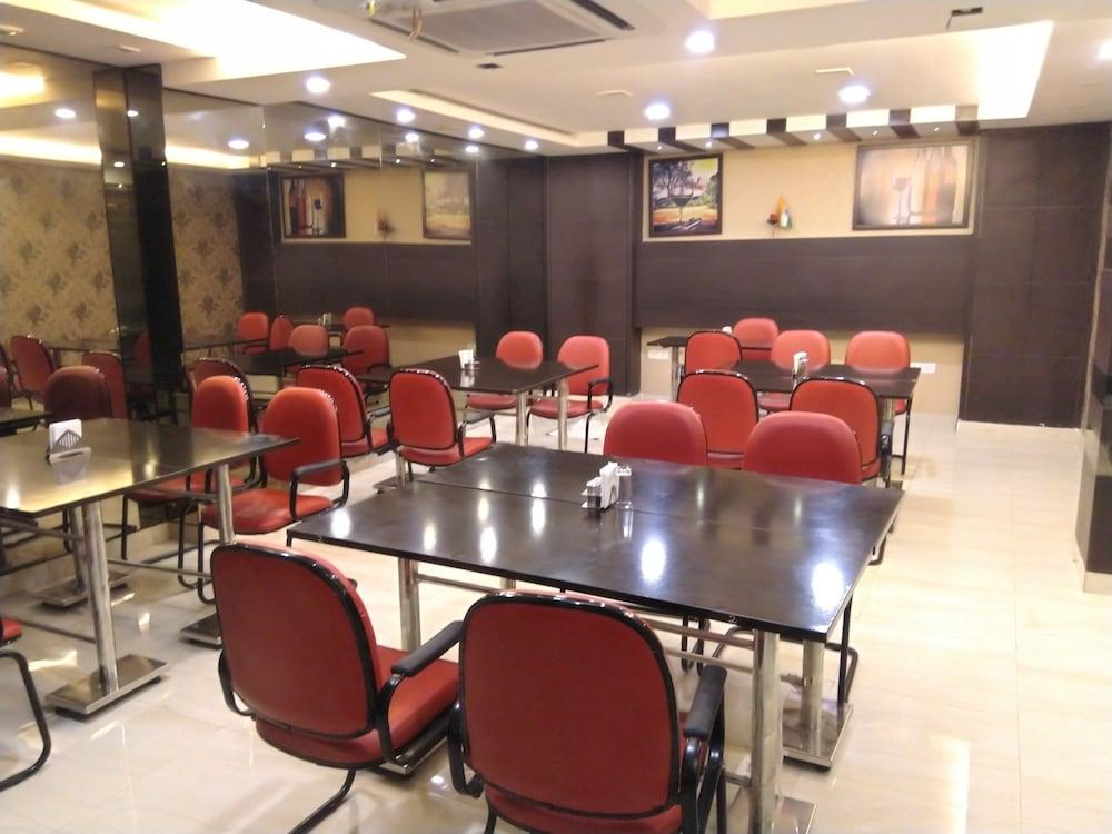 Arihant Inn-Near Blk Hospital New Delhi Exteriör bild