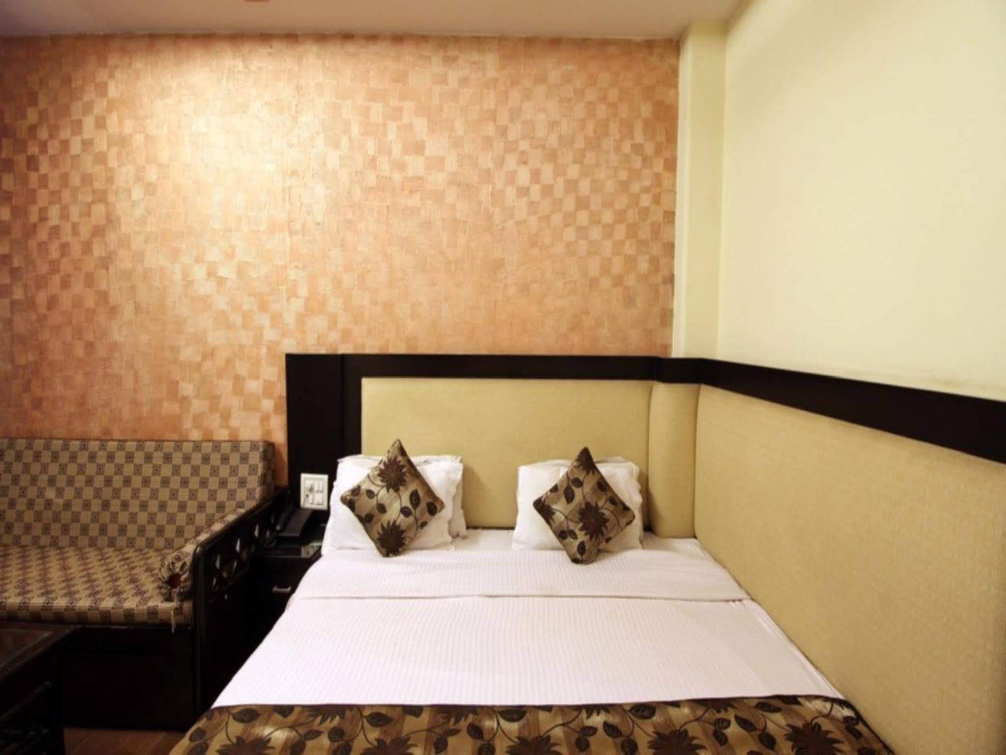 Arihant Inn-Near Blk Hospital New Delhi Exteriör bild