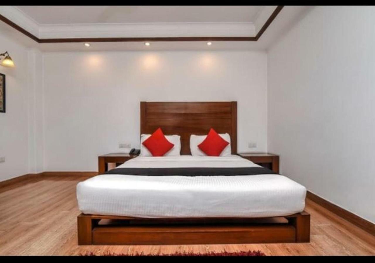 Arihant Inn-Near Blk Hospital New Delhi Exteriör bild